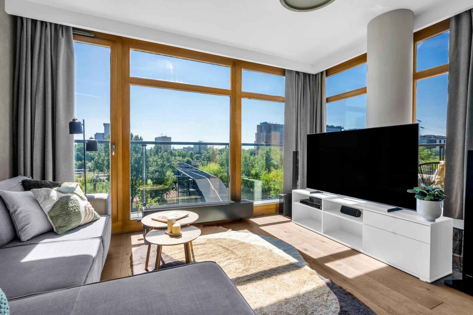 Apartment Prestige - 86m2, Two-level Loft, Parking - By Rentujemy *