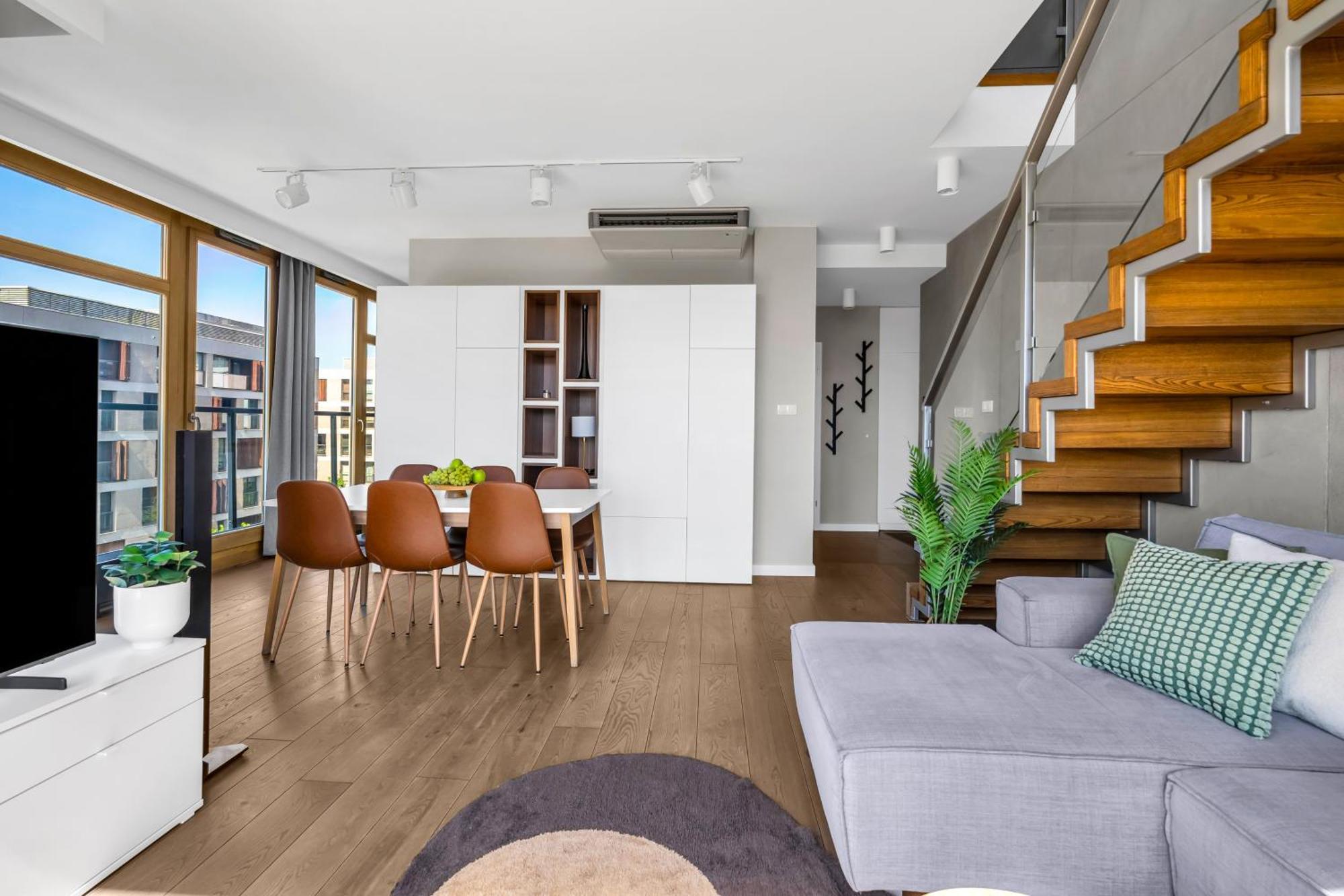 Apartment Prestige - 86m2, Two-level Loft, Parking - By Rentujemy *